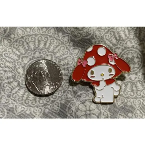 Hello Kitty and Friends Enamel Pin My Melody Wearing Glittery Mushroom Hat - Picture 2 of 3